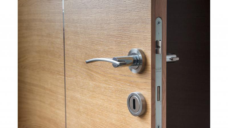 我家的門可以安裝電子鎖嗎？教你簡單幾項判斷原則